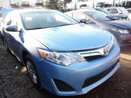 2012 TOYOTA CAMRY LE SKY BLUE 2.5L AT Z18440